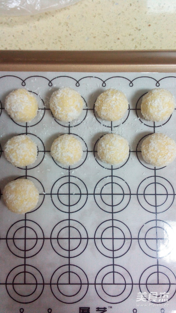 Creamy Coconut Balls recipe