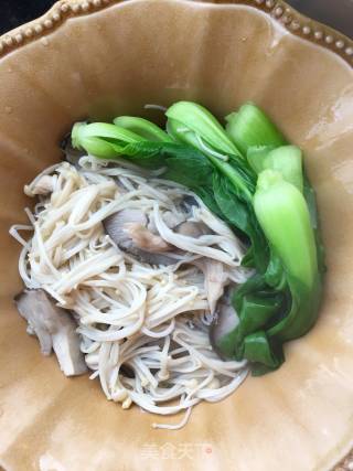 Seasonal Vegetables in Chicken Broth recipe
