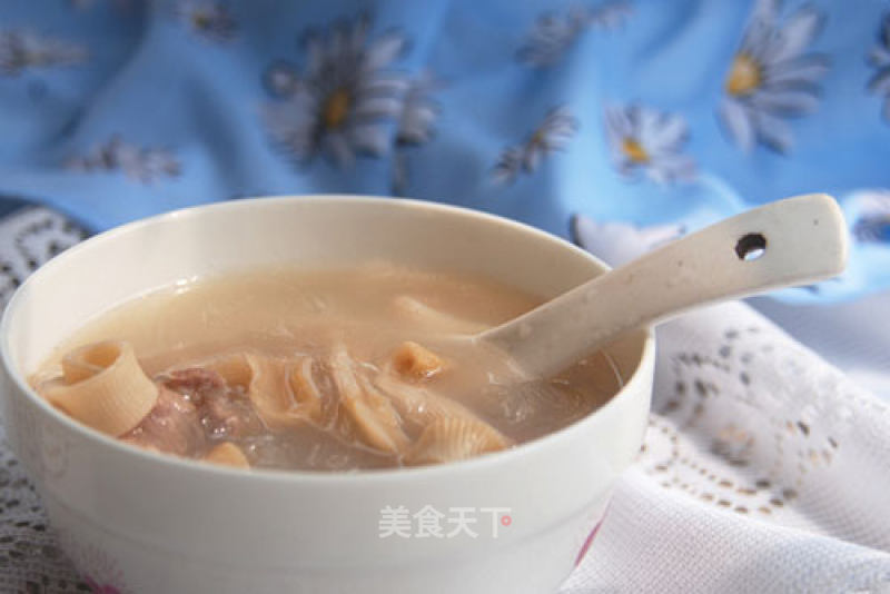 Vermicelli Soup with Dry Sand Worm Ribs recipe