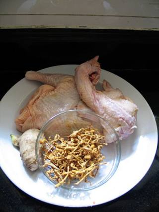 Not Cold But Not Dry, A Good Choice for Tonic in Winter --- Steamed Chicken with Cordyceps recipe