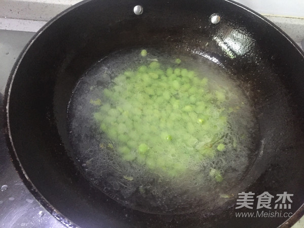 Hand-rolled Noodles with Asparagus recipe