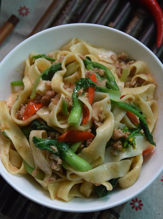 Noodles with Shacha Sauce and Green Vegetables recipe