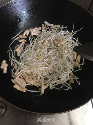 Fried Rice Noodles recipe