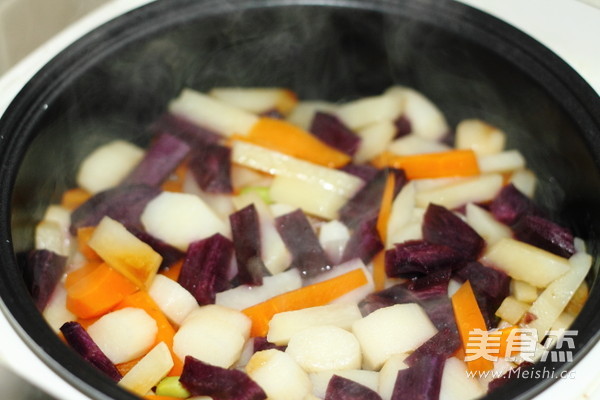 Seasonal Vegetable Bibimbap recipe