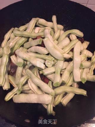 Braised Pork Ribs with Kidney Beans recipe