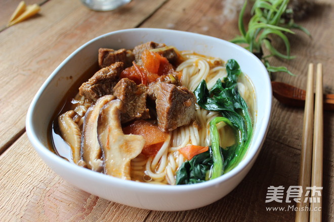 Tomato Sirloin Noodles recipe