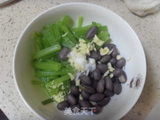 Parsley Peanuts recipe