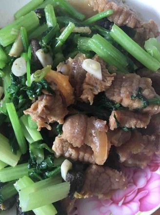 Celery Stir-fried Shark recipe