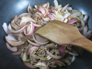 Beef with Onions recipe