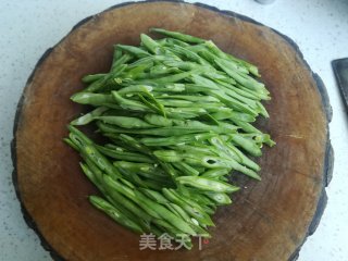 Stir-fried Pork with Beans recipe