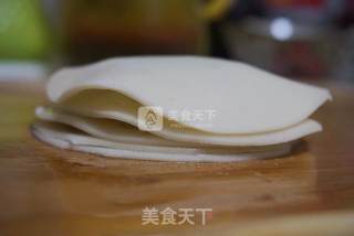 Skillfully Use Dumpling Wrappers to Make Scallion Pancakes recipe