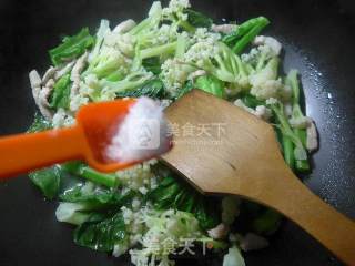 Cauliflower Soup with Pork Celestial Cabbage recipe