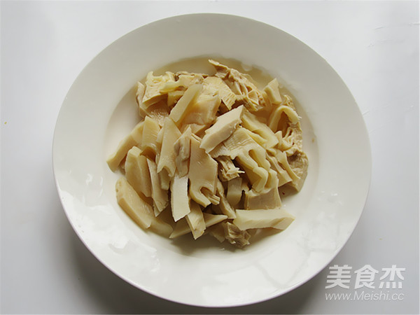 Braised Pork with Dried Bamboo Shoots recipe