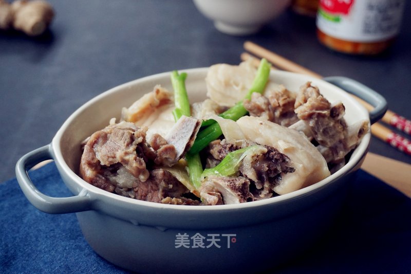 Braised Lamb with Crispy Meat Carp recipe