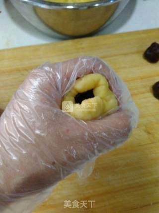 Sweet Potato Snowy Mooncakes recipe