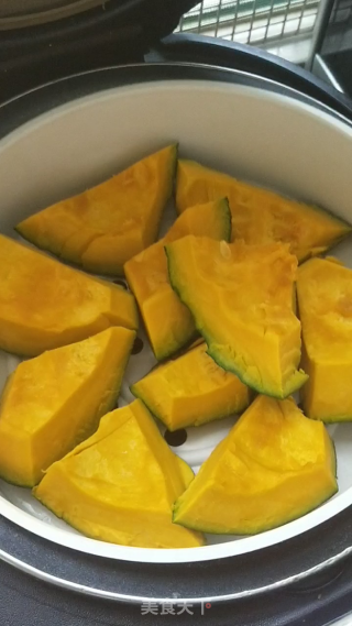 Pumpkin Soup with Fresh Milk recipe