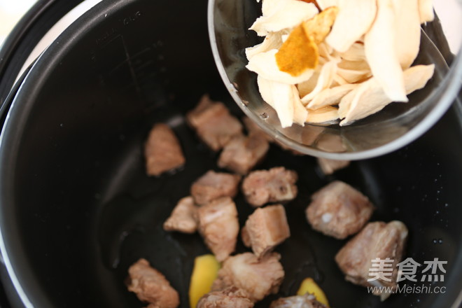 Yam Pork Ribs Soup recipe