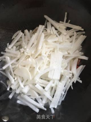 Vegetarian Stir-fried White Radish recipe