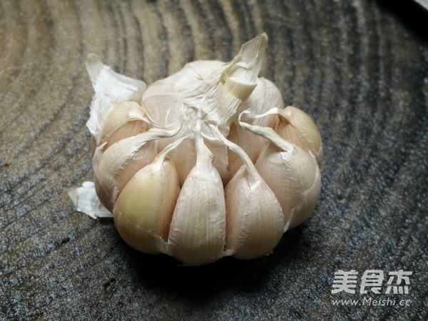 Steamed Yellow Sand Clam with Garlic Pepper recipe