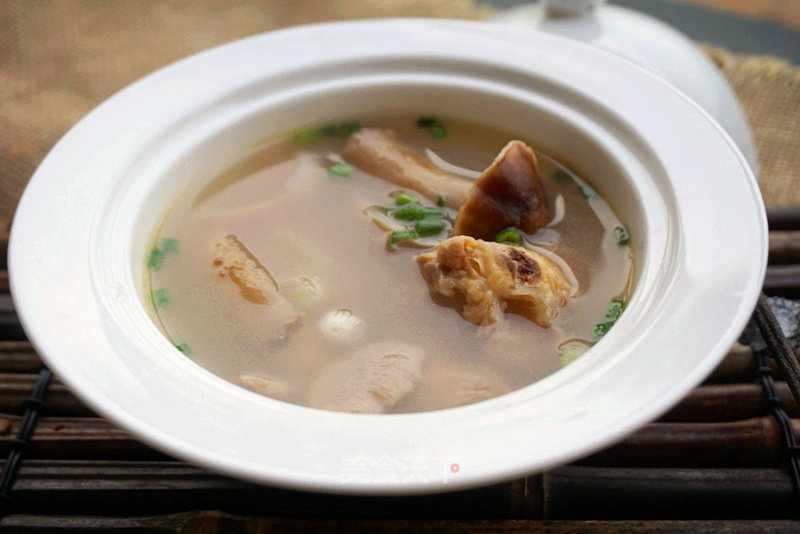 Cuttlefish and Chicken Soup recipe