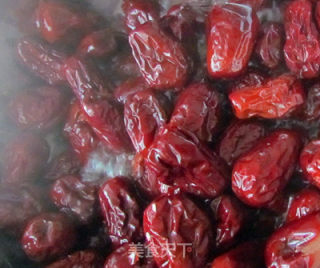 Dedicated to Mother's Day-sweet Dates recipe