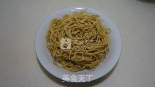 Pumpkin Noodles with Shredded Pork recipe