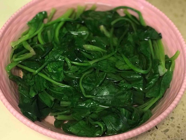 Spinach with Sesame Sauce recipe