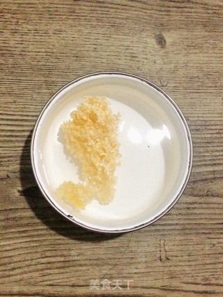 Purple Sweet Potato Lily Tremella Soup recipe