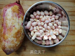 One of Zhang Yanjia’s Nutritious and Delicious Breakfast Porridge-red Taro Peanut Porridge recipe