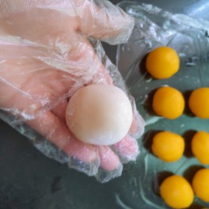 Snowy Mooncakes (custard Filling) recipe