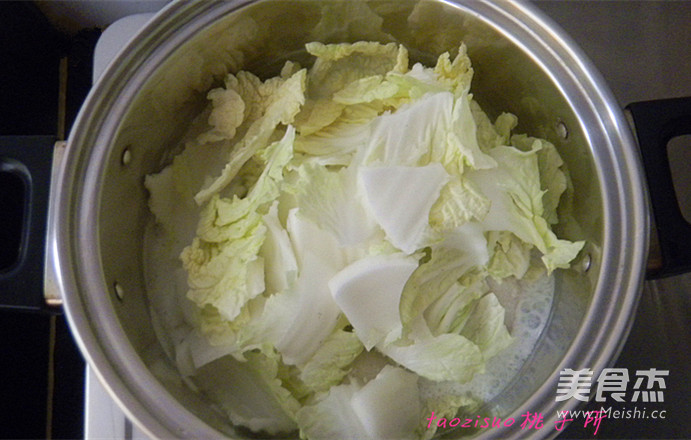 Milky Taro and Cabbage Soup recipe