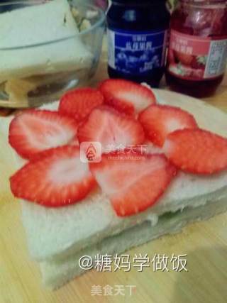 Simple Fruit Sandwich recipe