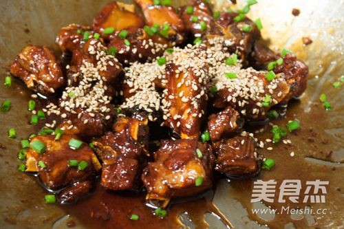 Plum Fragrant Pork Ribs recipe