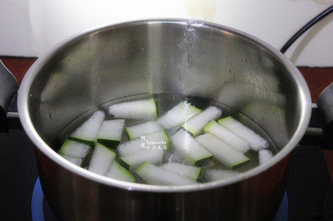 Winter Melon Lily Soup recipe