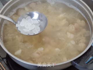 Yam Longan and Tremella Soup recipe
