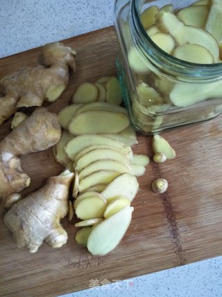 Vinegar Pickled Ginger recipe