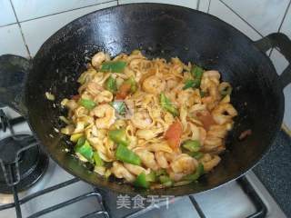 Shrimp and Tomato Sauce Pull Strips-the Gorgeous Turn of The Sliced Noodles recipe