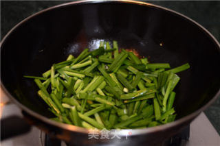 [qq Noodles with Crab Sticks and Chives] recipe