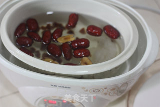 Stewed Bird's Nest with Longan and Red Dates recipe