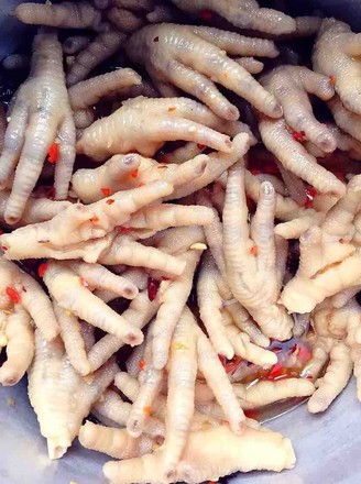 Hot and Sour Chicken Feet