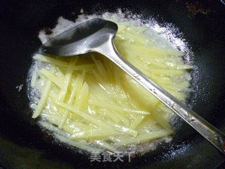 Stir-fried Potatoes with Red Amaranth recipe