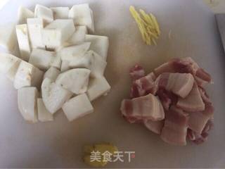 #御寒美食# White Radish Stewed Pork Belly recipe