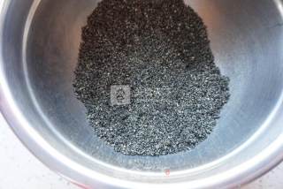 Reunion Round ~ Colorful Black Sesame Glutinous Rice Balls recipe