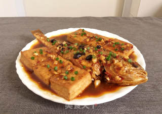 Yellow Croaker Braised Tofu recipe