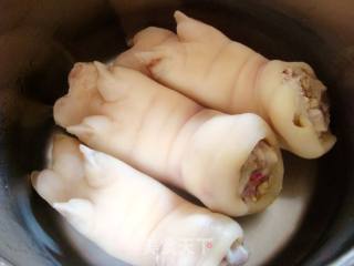 Homemade Braised Pork Knuckles recipe