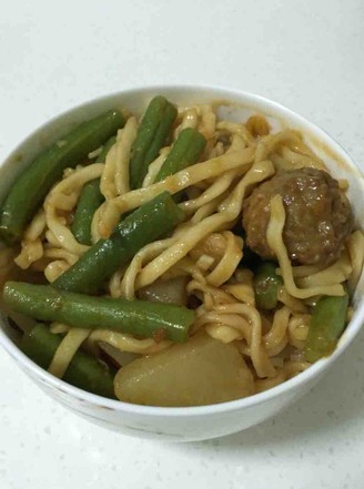 Braised Noodles with Potatoes and Beans recipe