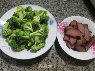 Stir-fried Broccoli with Sauce recipe