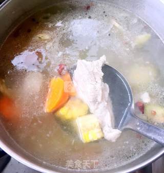 Seasonal Vegetable Pork Ribs Soup recipe