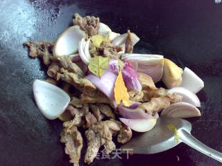 Stewed Beef Brisket with Onion recipe