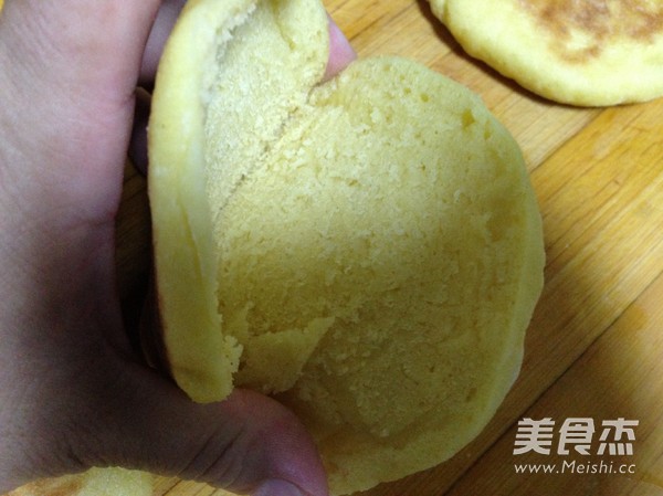 Golden Bun with Meat recipe